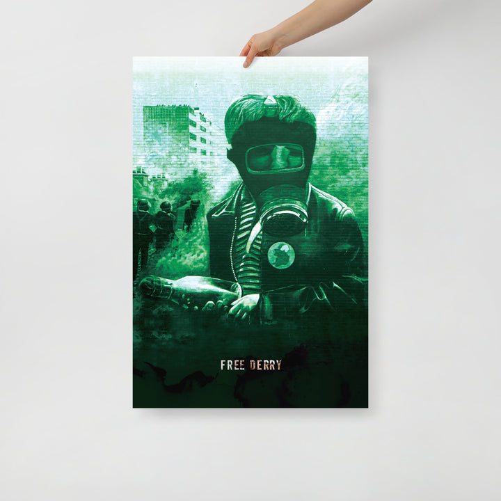 Free Derry - Saor Dhoire Retro Poster - 24" x 36"